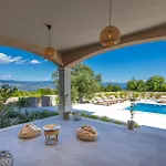 Villa Luxury Glabrova With Pool And Sauna Near The Sea On Krk Island Gostinjac