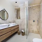 Villa Luxury Glabrova With Pool And Sauna Near The Sea On Krk Island *