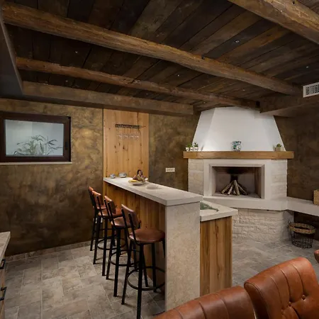 Luxury Glabrova With Pool And Sauna Near The Sea On Krk Island