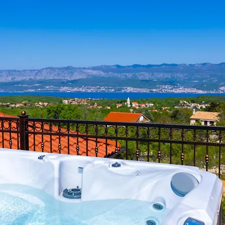 Villa Luxury Glabrova With Pool And Sauna Near The Sea On Krk Island