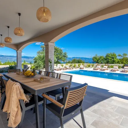 Villa Luxury Glabrova With Pool And Sauna Near The Sea On Krk Island Gostinjac