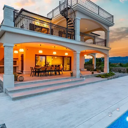 Villa Luxury Glabrova With Pool And Sauna Near The Sea On Krk Island *