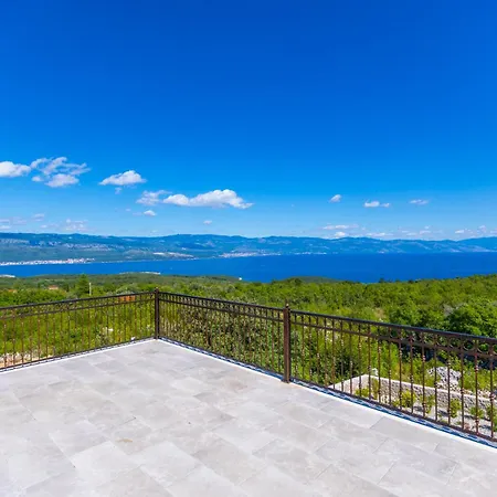 Villa Luxury Glabrova With Pool And Sauna Near The Sea On Krk Island *