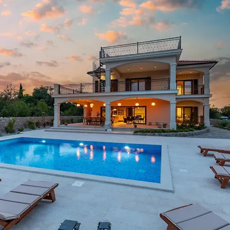 Villa Luxury Glabrova With Pool And Sauna Near The Sea On Krk Island *