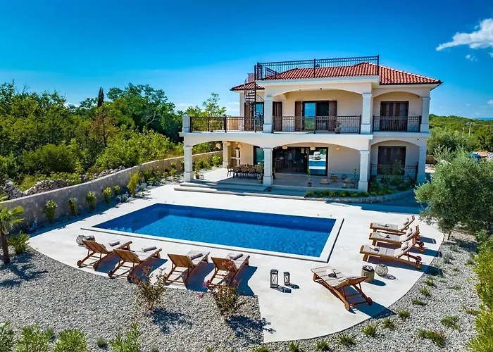别墅 Luxury Glabrova With Pool And Sauna Near The Sea On Krk Island Gostinjac