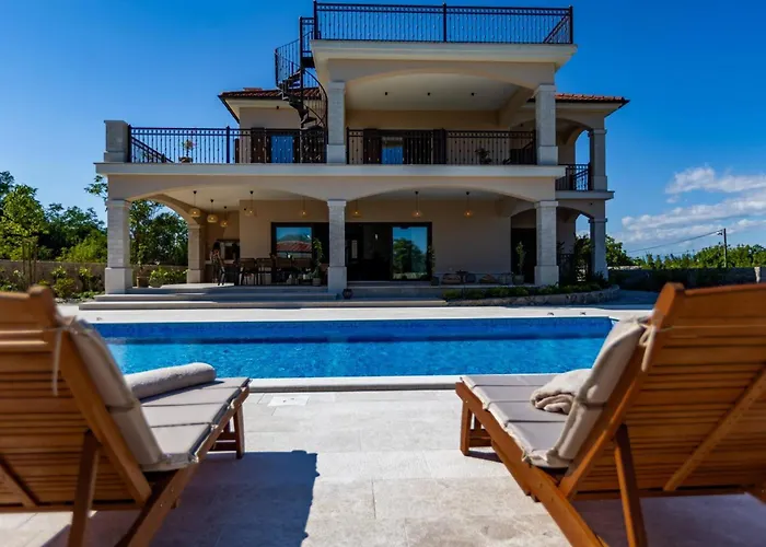 别墅 Luxury Glabrova With Pool And Sauna Near The Sea On Krk Island