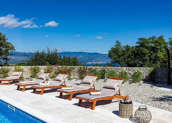 别墅 Luxury Glabrova With Pool And Sauna Near The Sea On Krk Island
