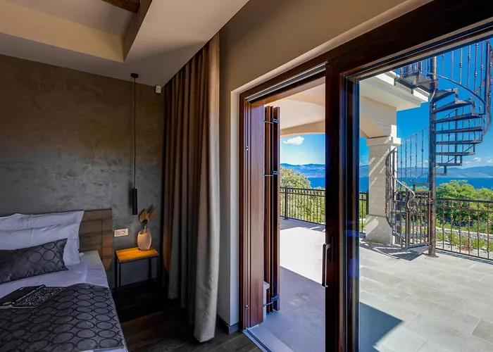 Luxury Glabrova With Pool And Sauna Near The Sea On Krk Island *