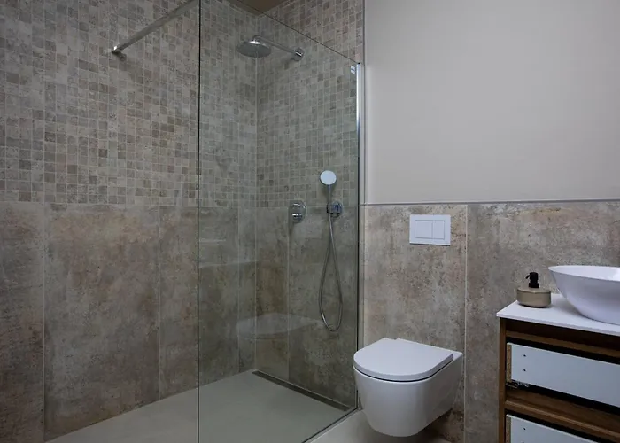 Luxury Glabrova With Pool And Sauna Near The Sea On Krk Island