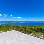 Luxury Glabrova With Pool And Sauna Near The Sea On Krk Island Gostinjac