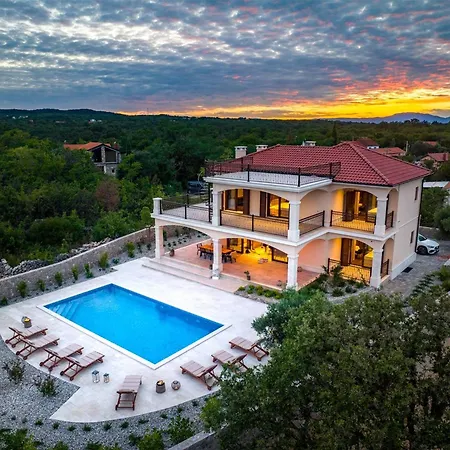 Villa Luxury Glabrova With Pool And Sauna Near The Sea On Krk Island