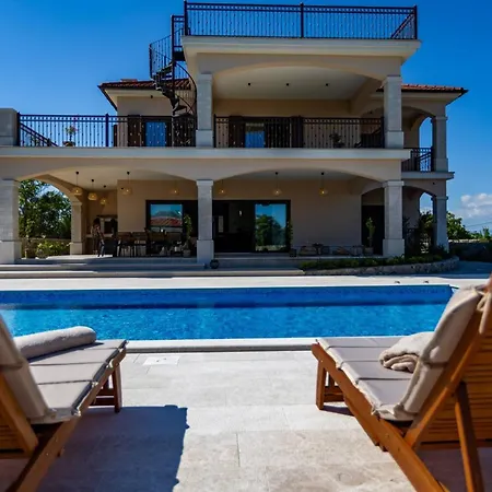 Villa Luxury Glabrova With Pool And Sauna Near The Sea On Krk Island