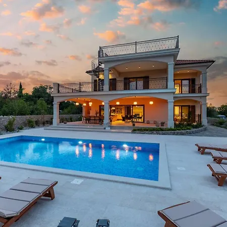 Luxury Glabrova With Pool And Sauna Near The Sea On Krk Island *